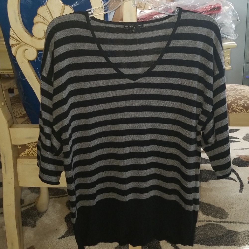 NY&C short sleeve sweater.  Sleeves are flowy